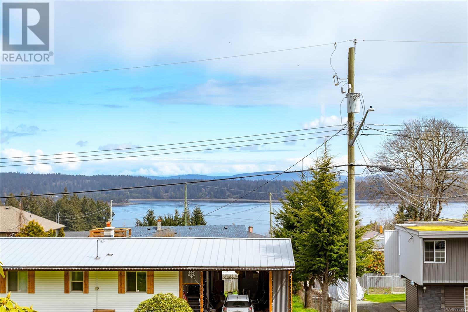 416 Parkhill Terr, Ladysmith