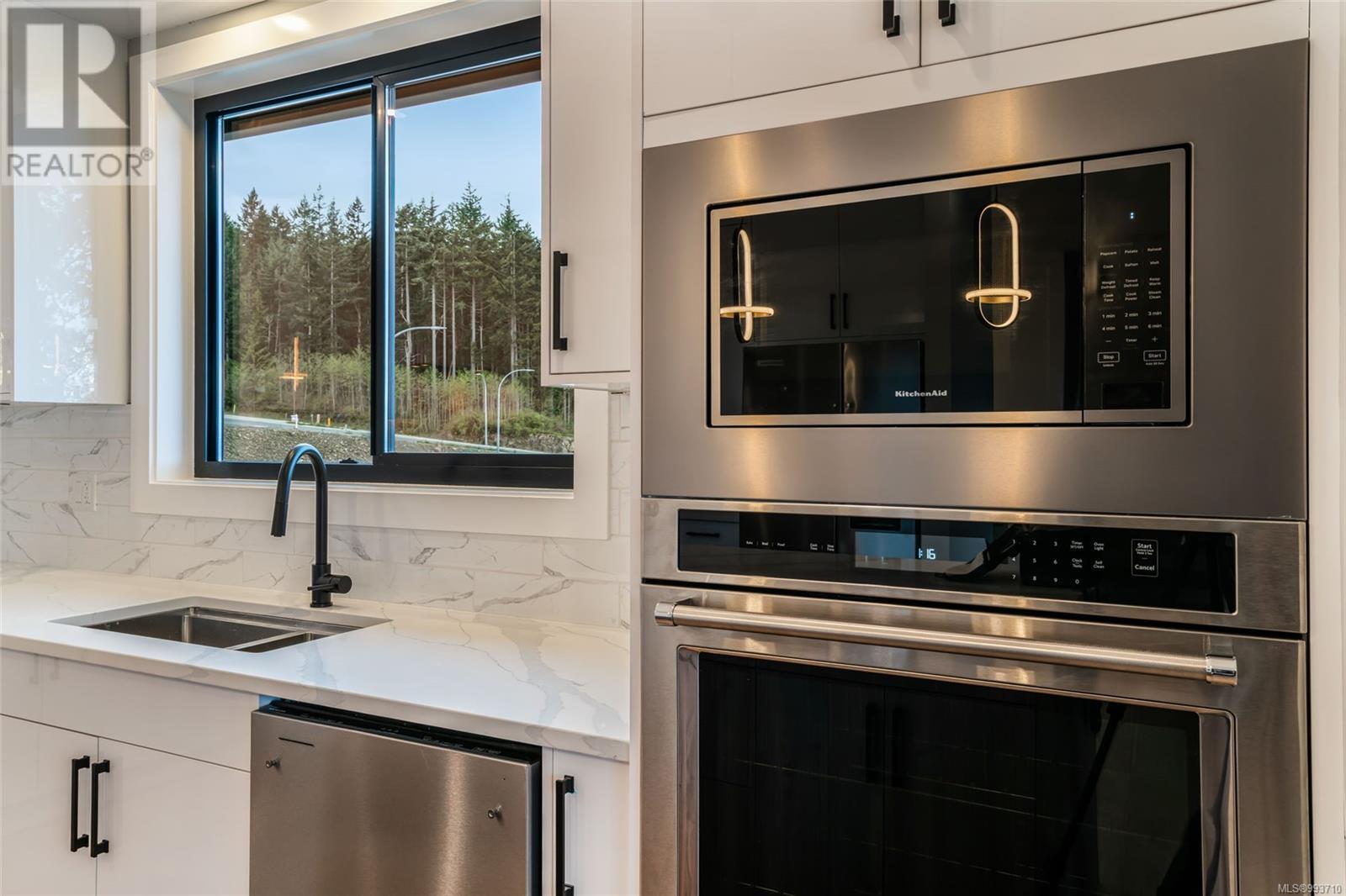 125 Whitefish Pl, Nanaimo real estate listing 993710