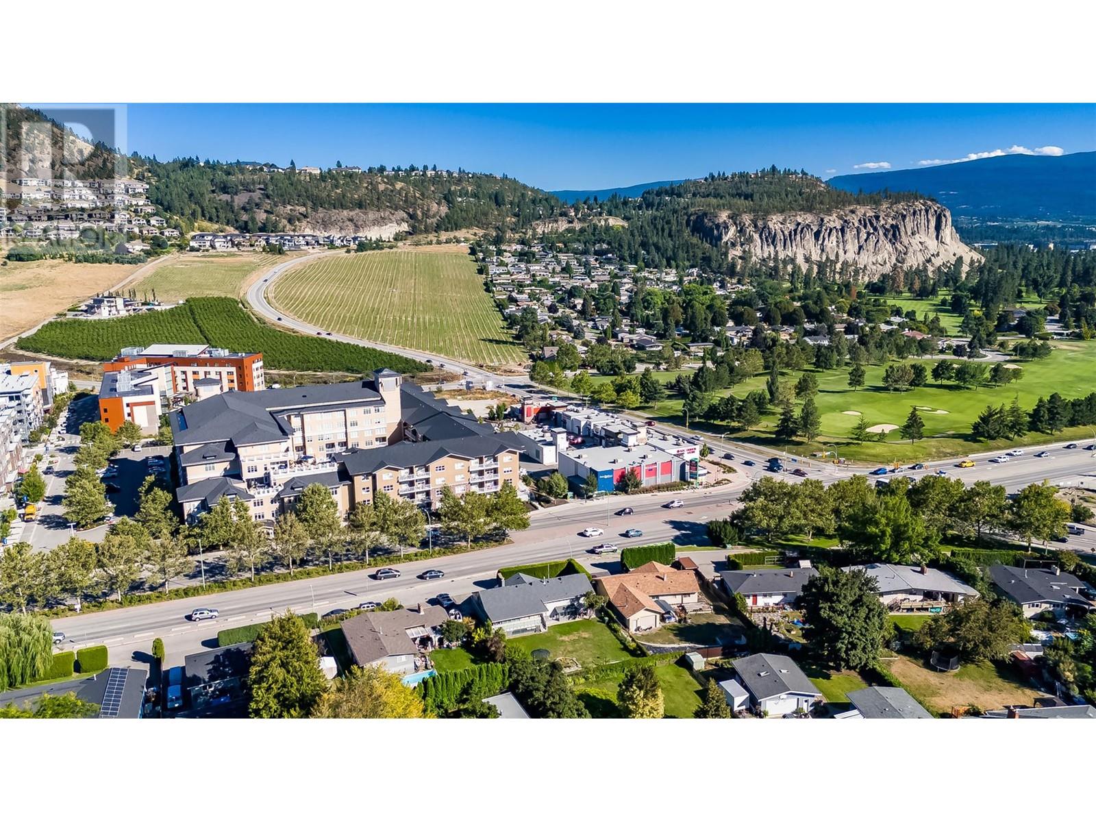  703 Glenburn Street, Kelowna