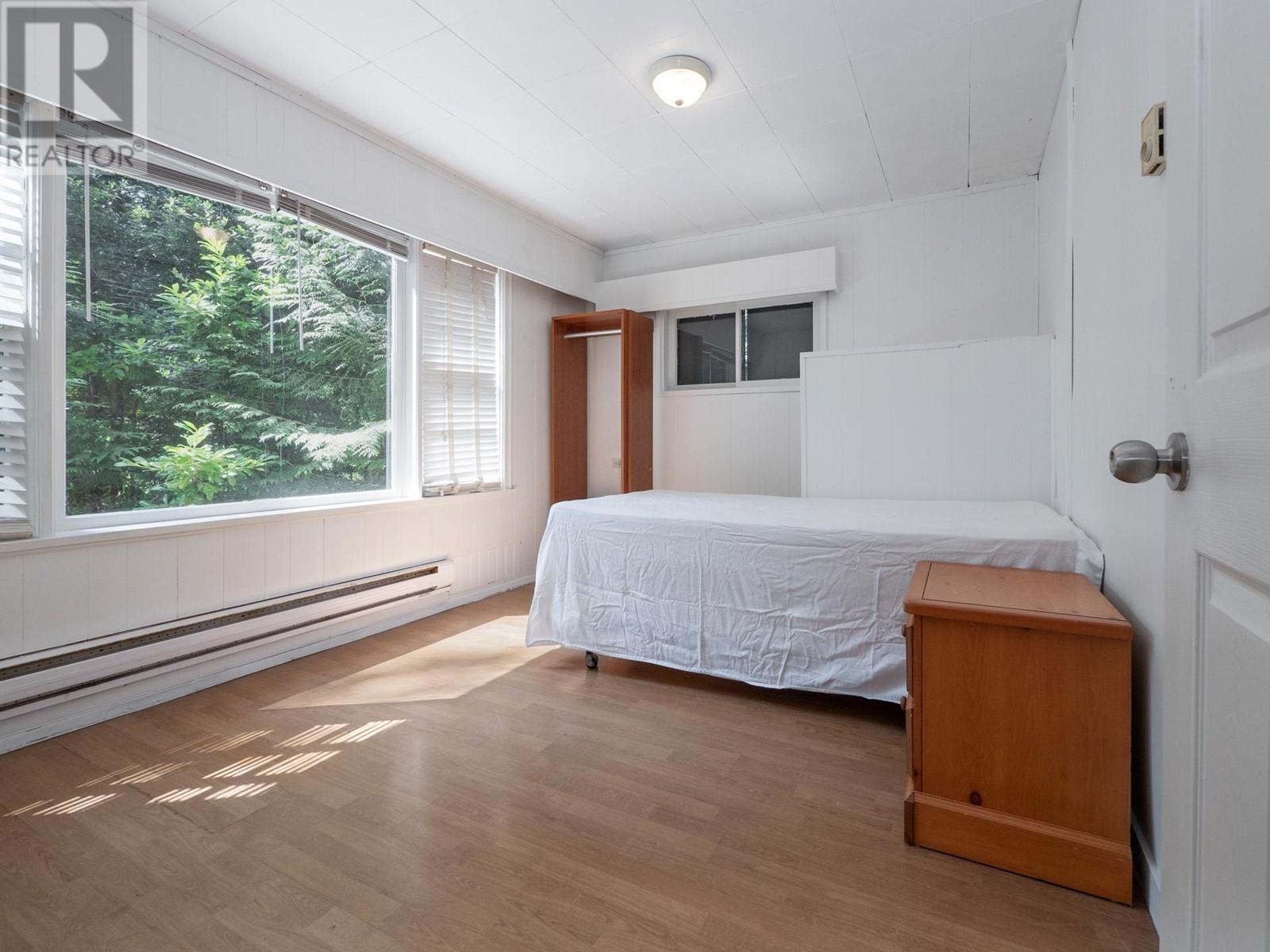 11022 SUNSHINE COAST HIGHWAY, Halfmoon Bay