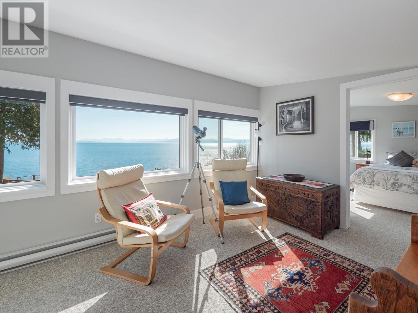 7607 EUREKA PLACE, Halfmoon Bay real estate listing R2976342