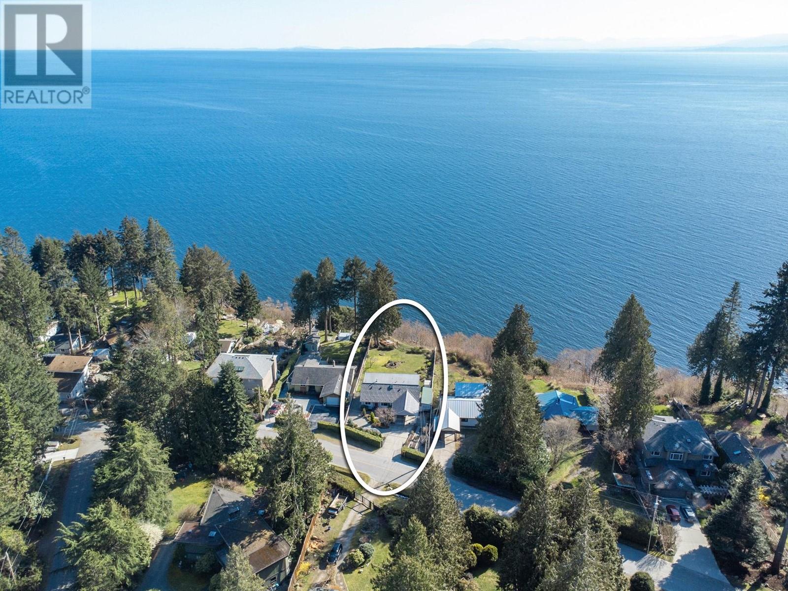 7607 EUREKA PLACE, Halfmoon Bay real estate listing R2976342