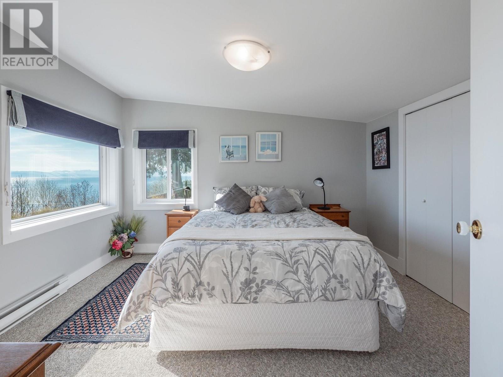 7607 EUREKA PLACE, Halfmoon Bay real estate listing R2976342