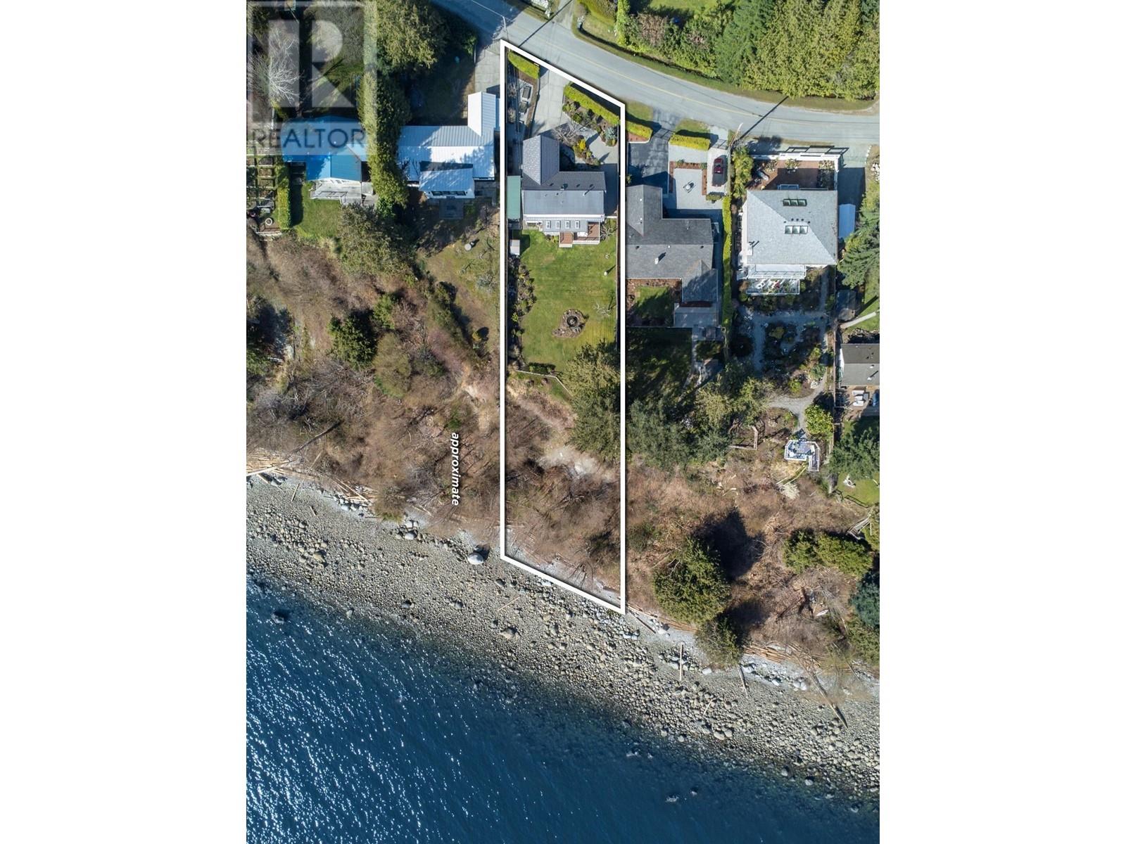 7607 EUREKA PLACE, Halfmoon Bay real estate listing R2976342