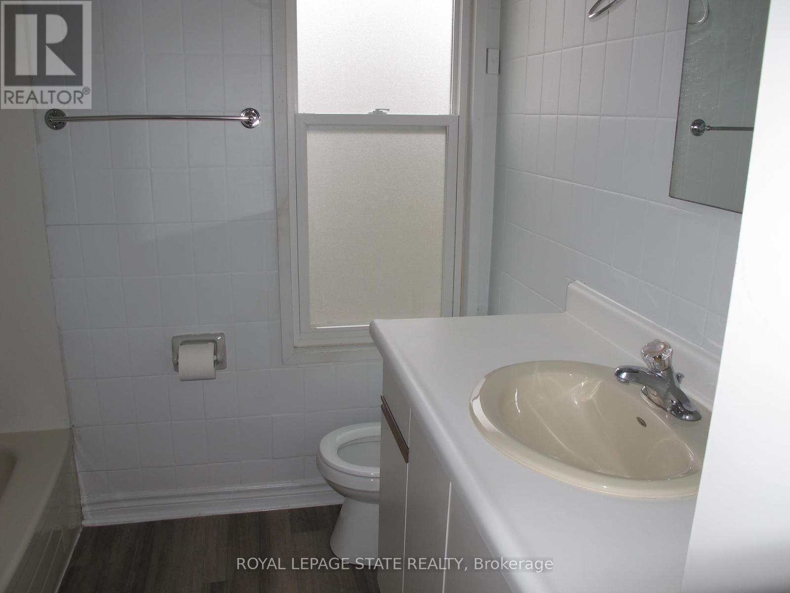 Photo 15 of 4233 May Avenue, Niagara Falls ON