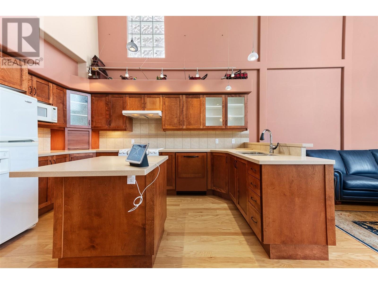 250 Marina Way Unit# 505, Penticton