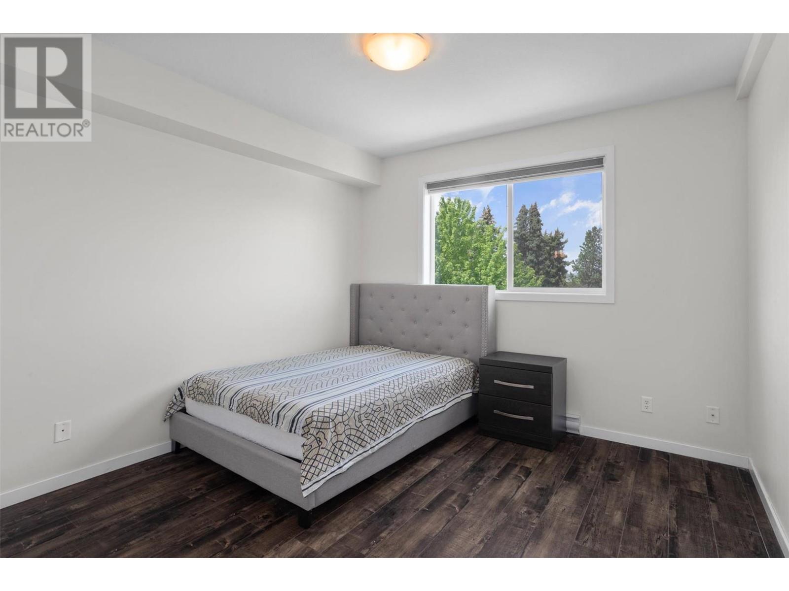 #413 778 Rutland Road N - 15