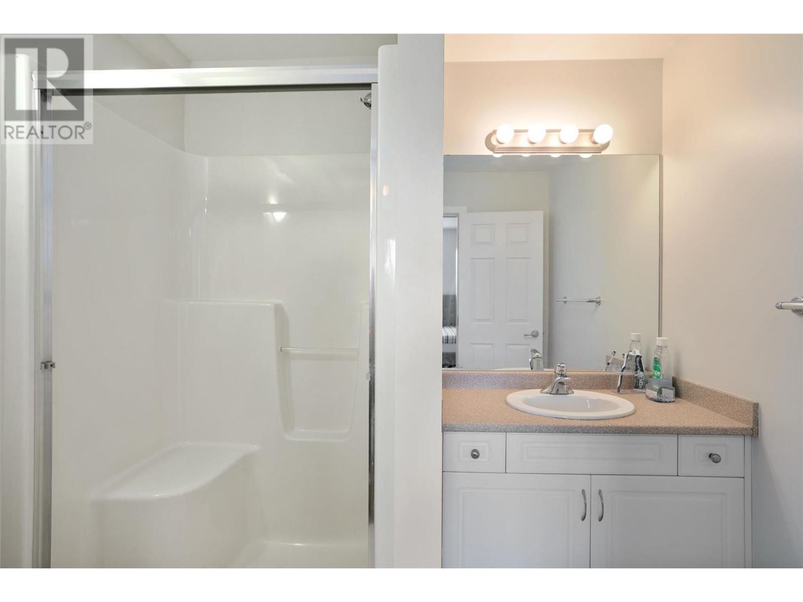 #413 778 Rutland Road N - 18