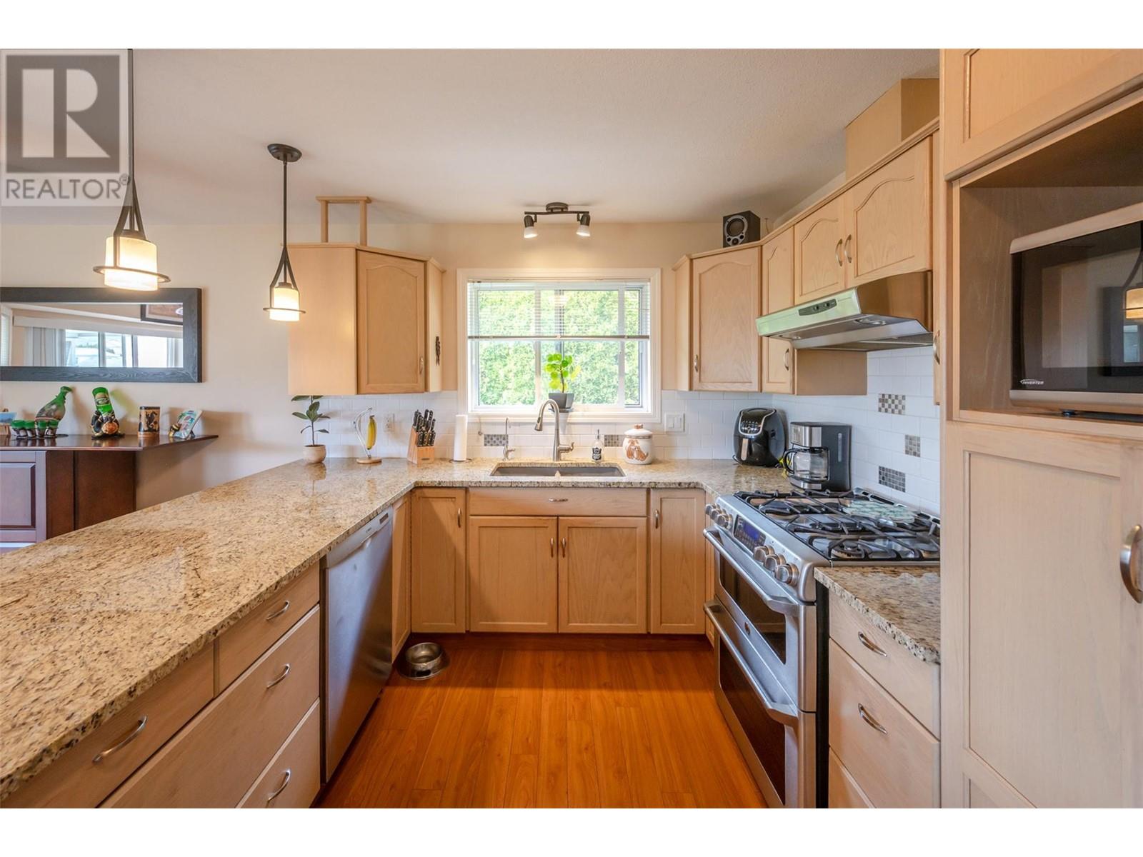 3 Spruce Court, Osoyoos