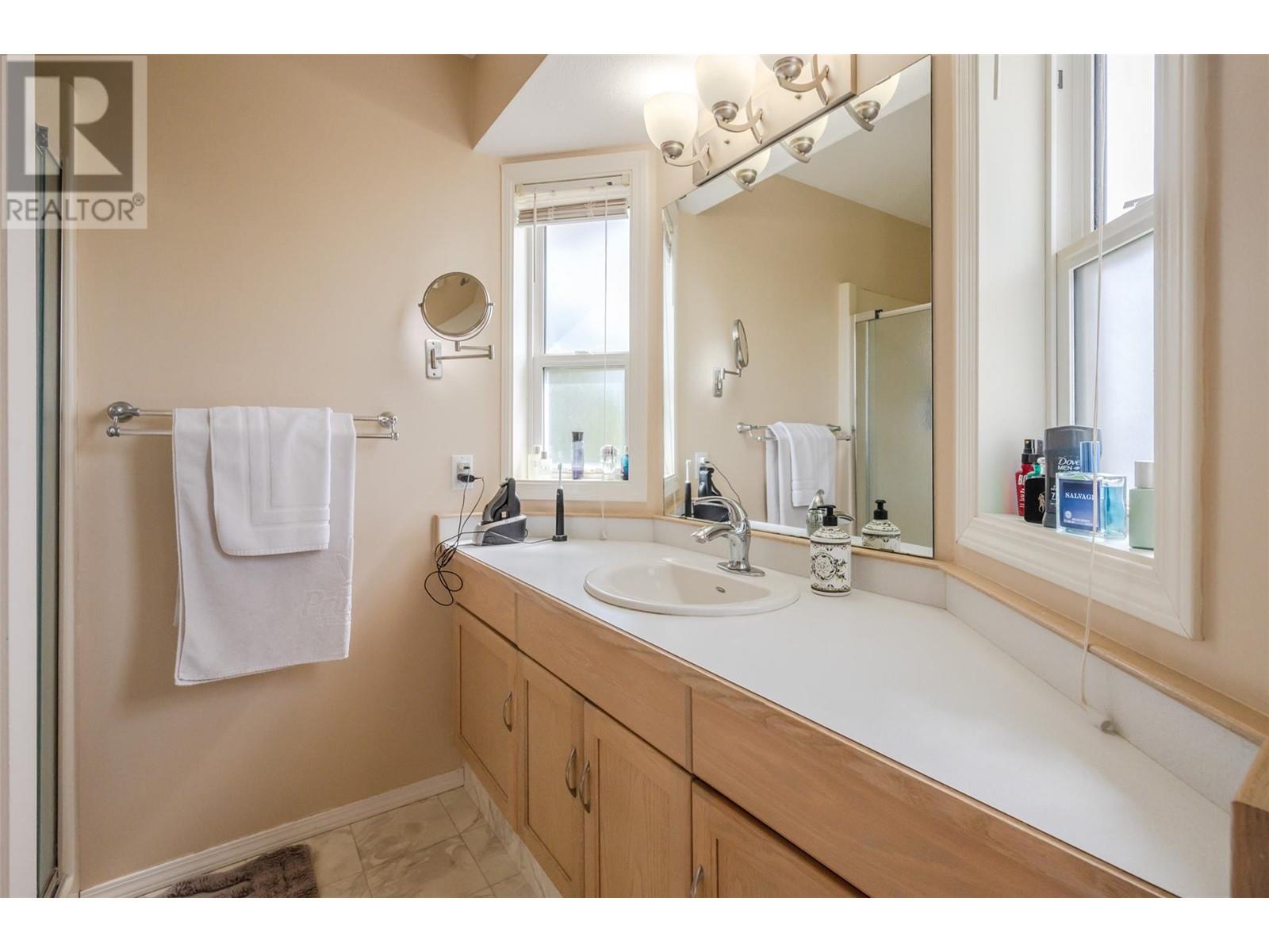 3 Spruce Court, Osoyoos