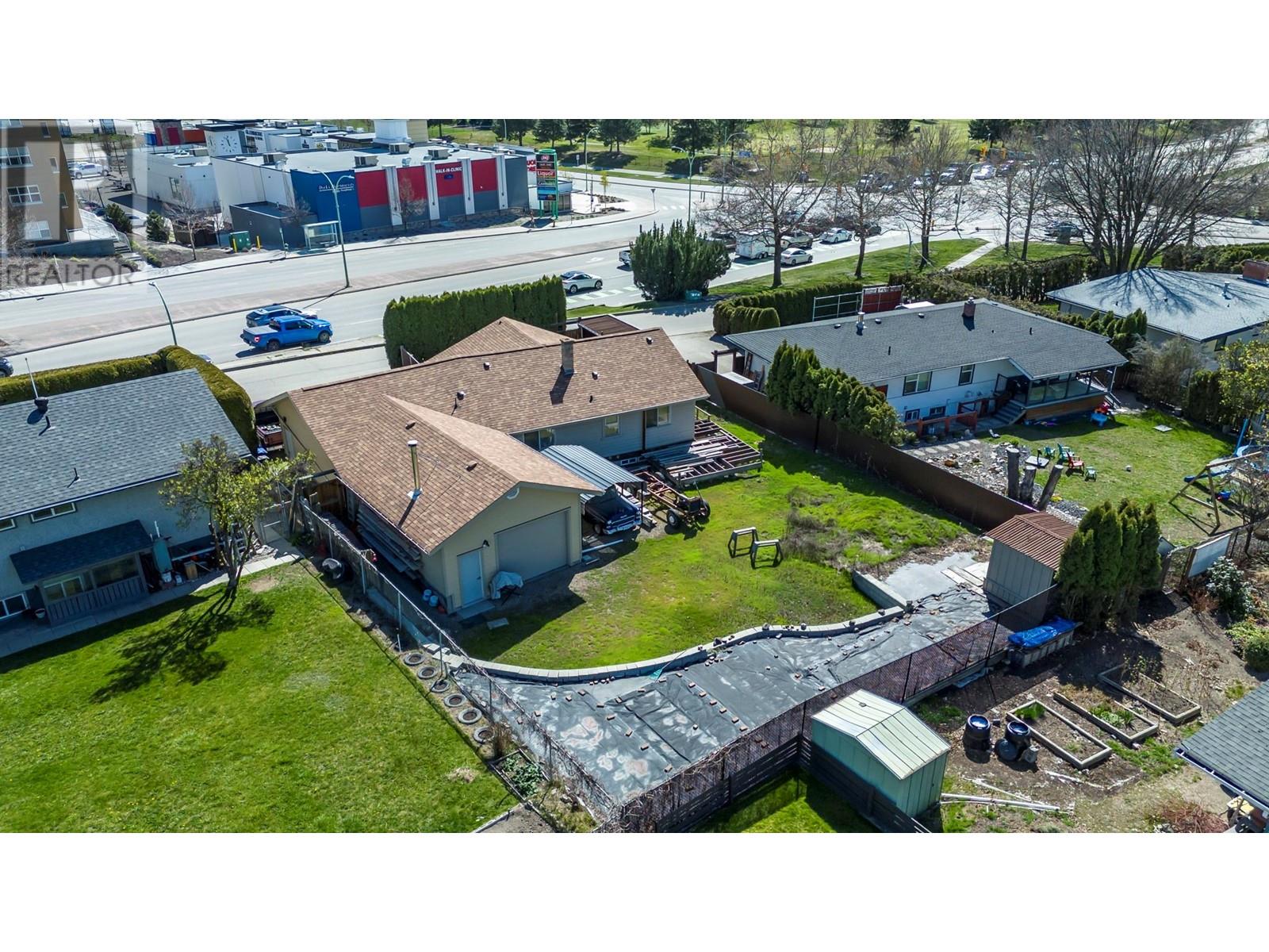  730 Glenmore Drive, Kelowna