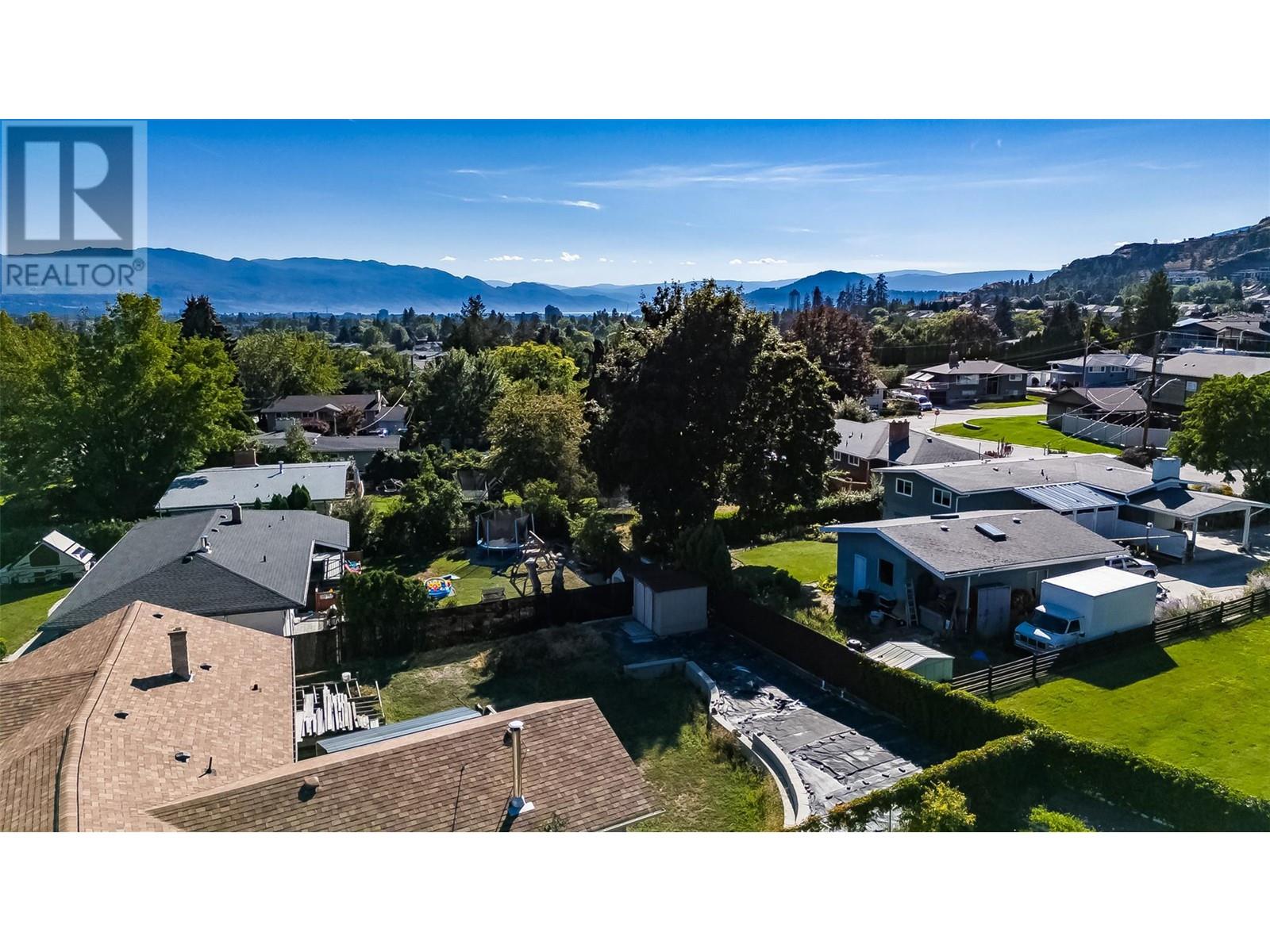 730 Glenmore Drive, Kelowna