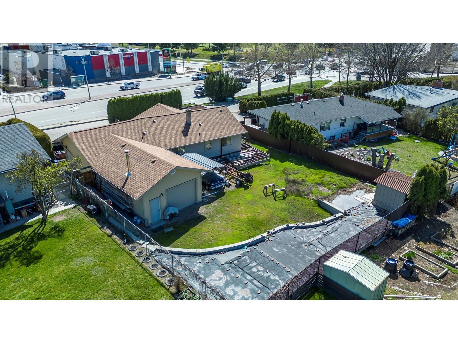  730 Glenmore Drive, Kelowna