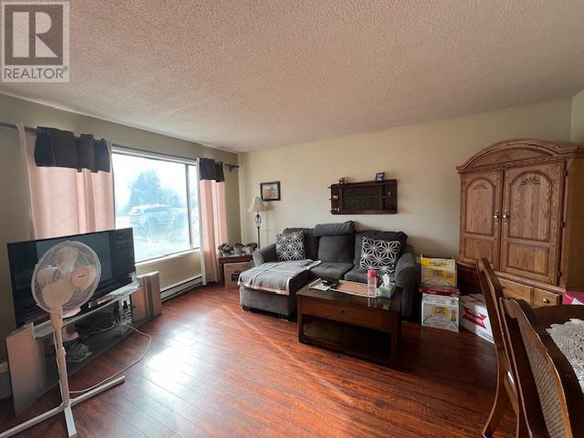 8016 97th Street, Osoyoos