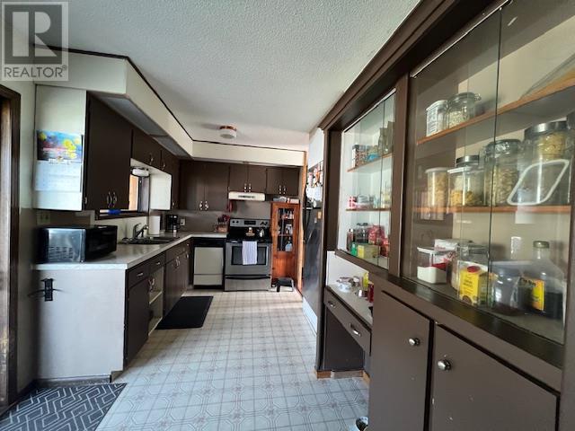 8016 97th Street, Osoyoos