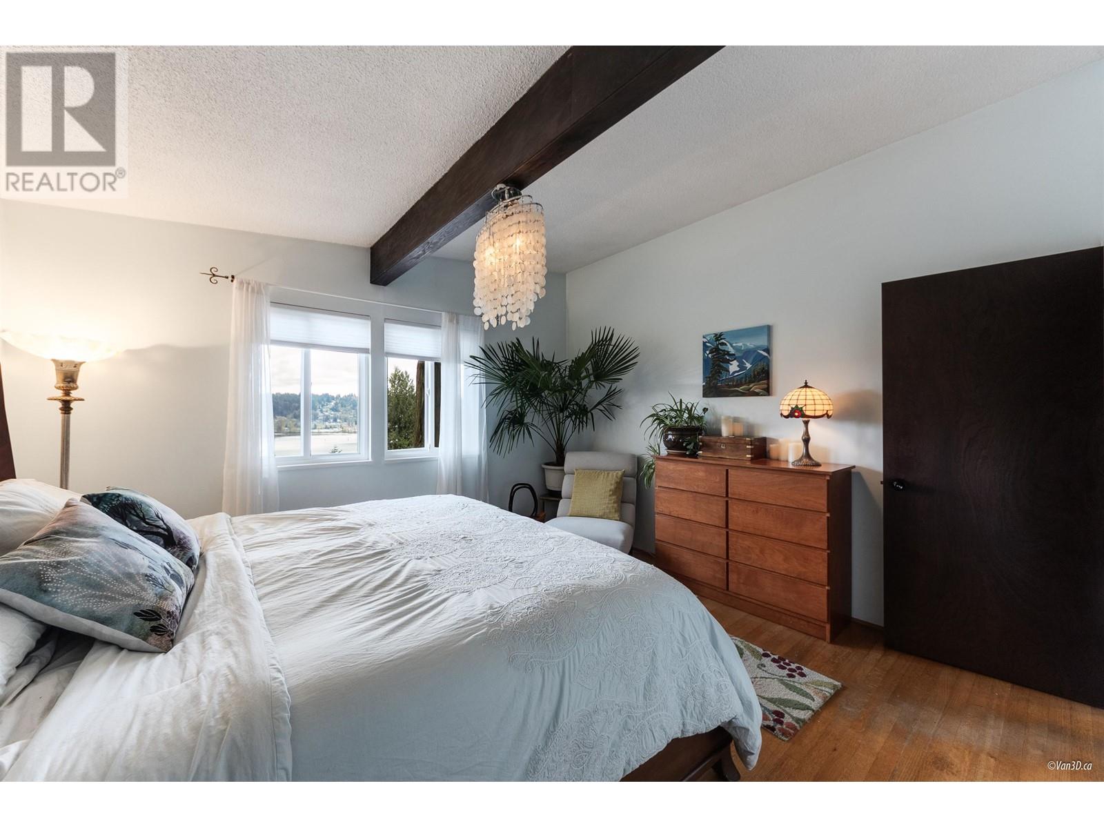 663 FORESTHILL PLACE, Port Moody real estate listing R2990015