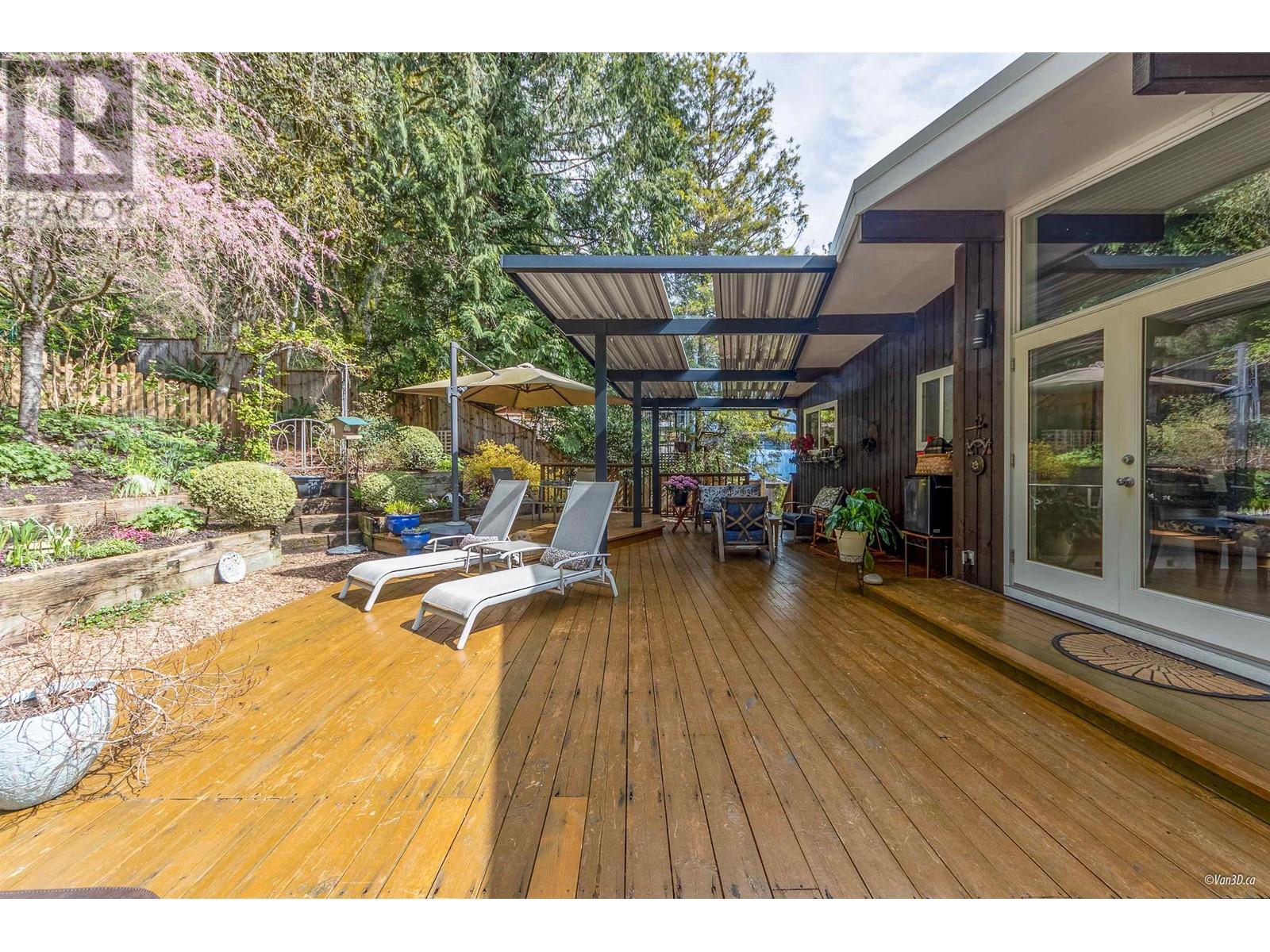 663 FORESTHILL PLACE, Port Moody real estate listing R2990015