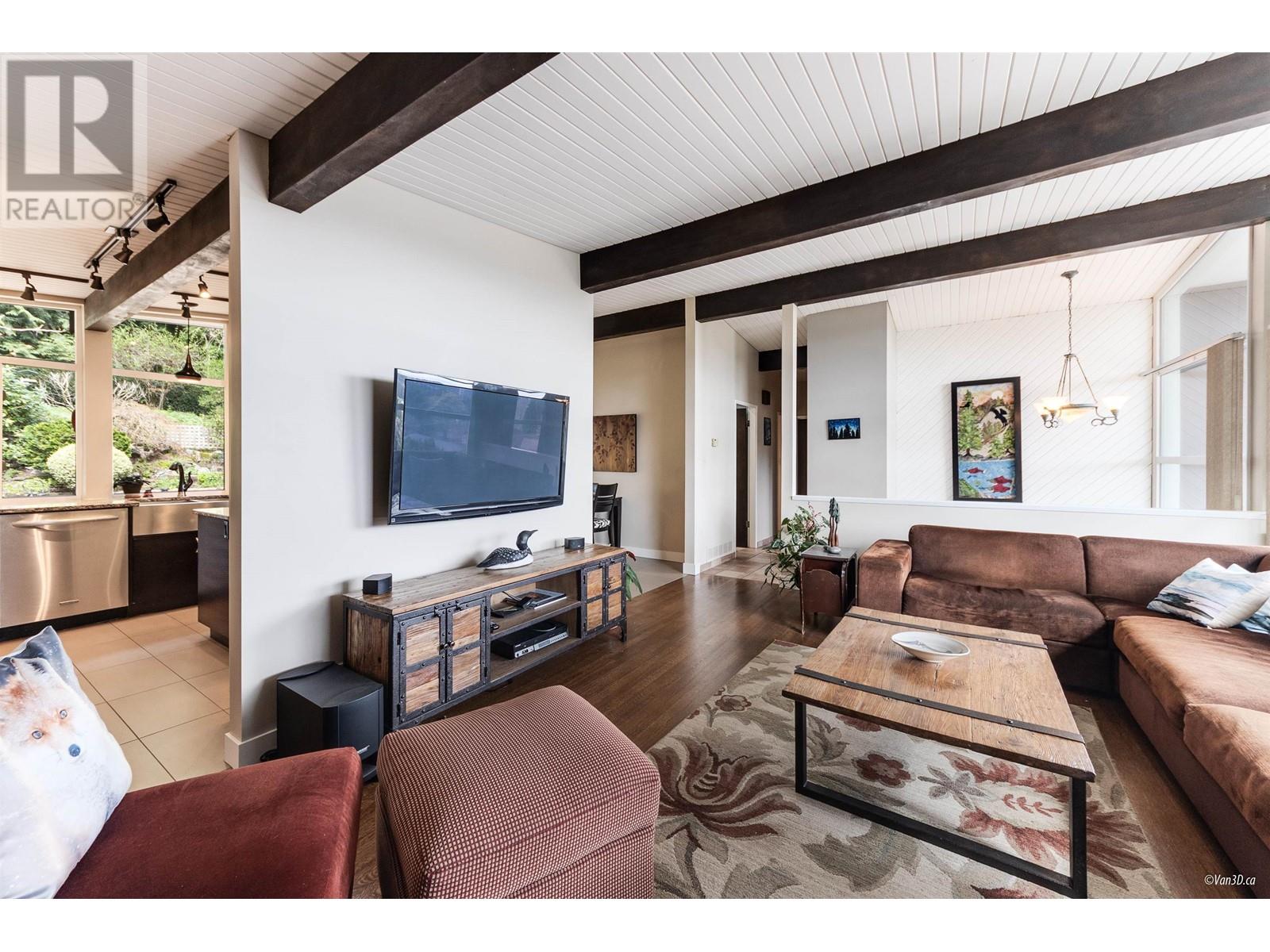 663 FORESTHILL PLACE, Port Moody real estate listing R2990015