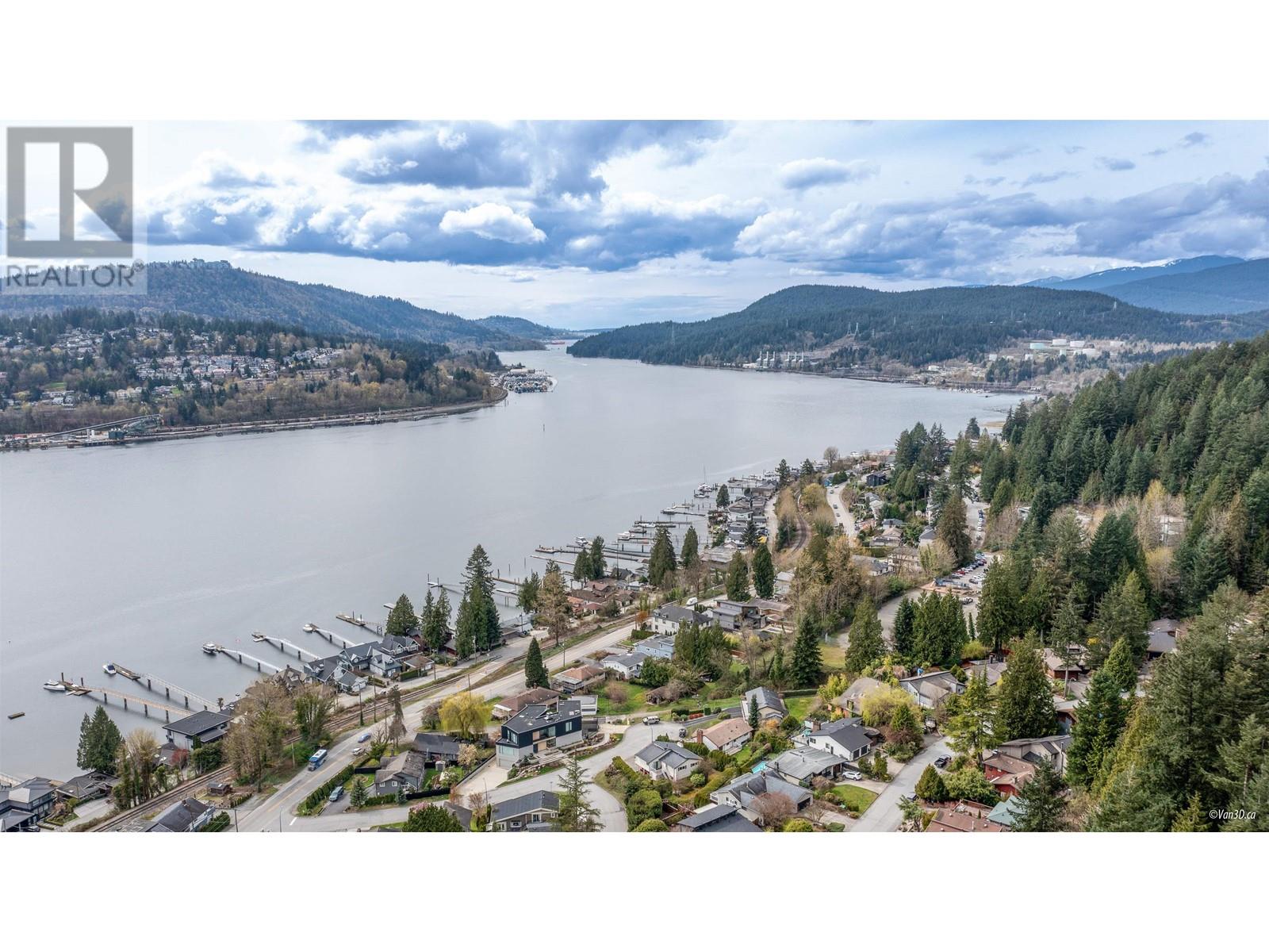 663 FORESTHILL PLACE, Port Moody