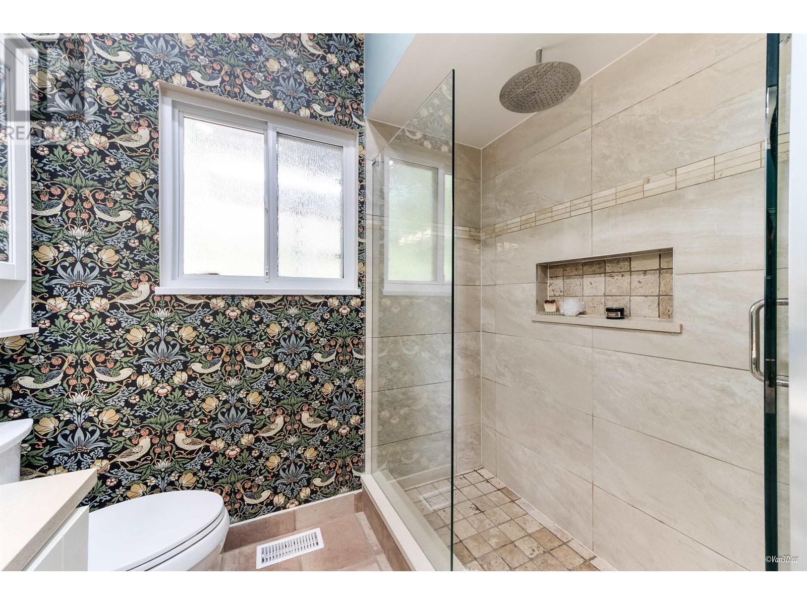 663 FORESTHILL PLACE, Port Moody real estate listing R2990015