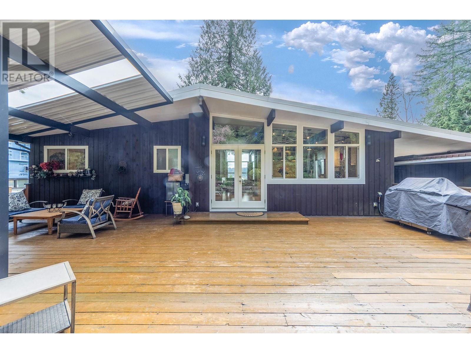 663 FORESTHILL PLACE, Port Moody real estate listing R2990015
