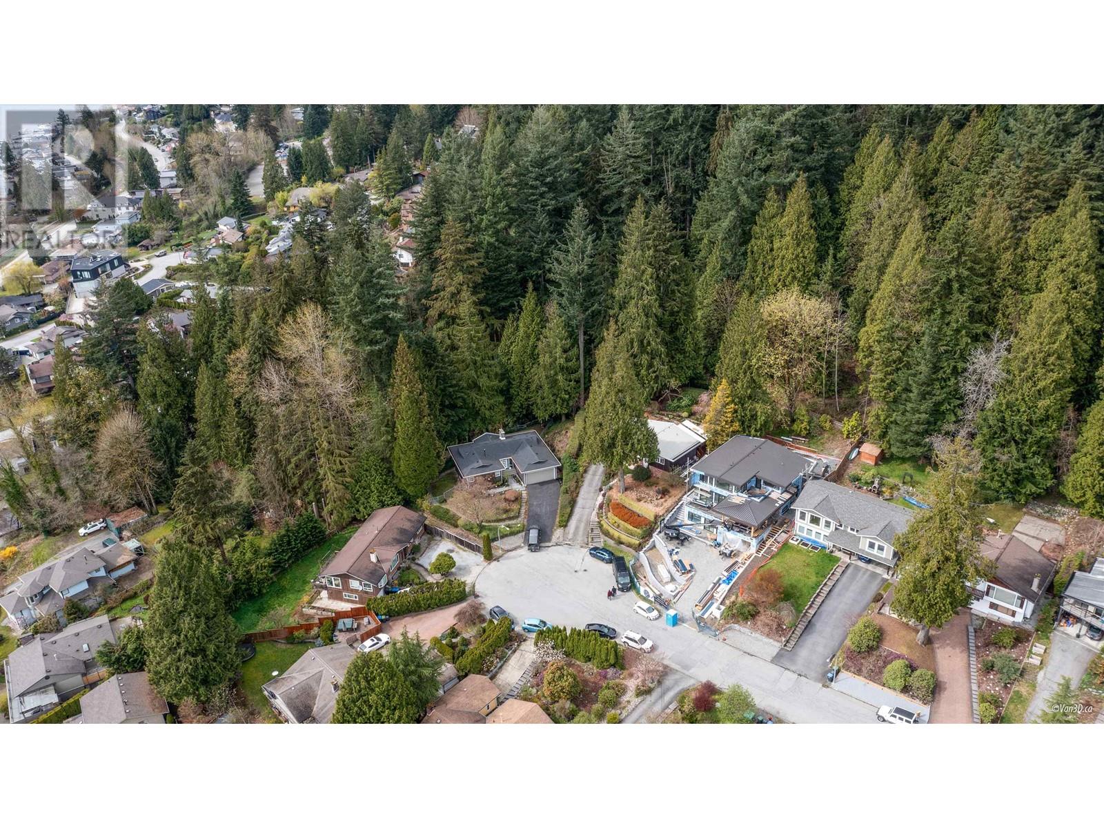 663 FORESTHILL PLACE, Port Moody real estate listing R2990015