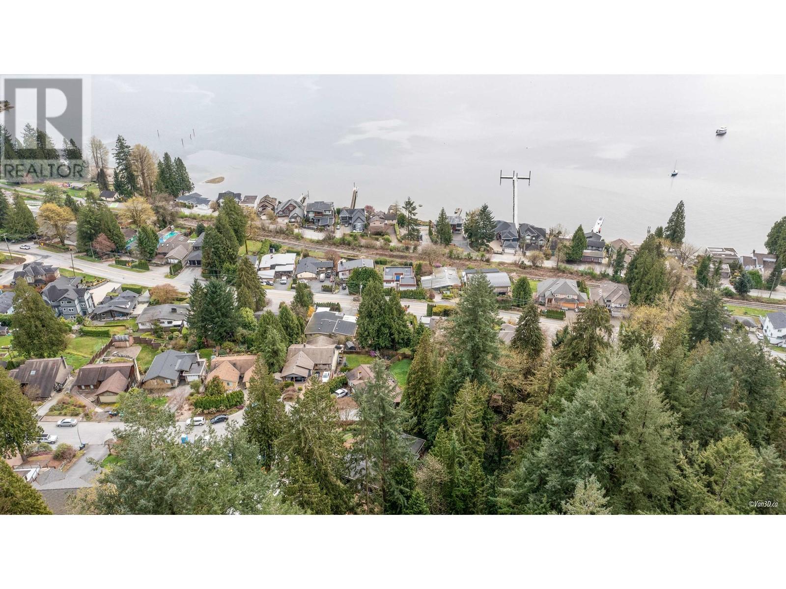 663 FORESTHILL PLACE, Port Moody real estate listing R2990015
