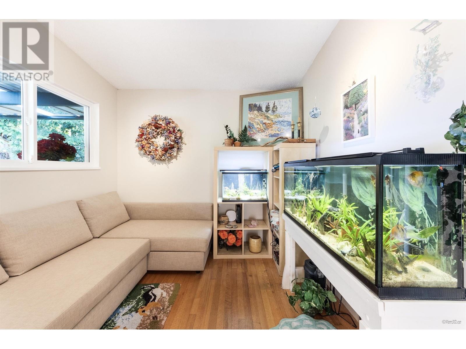 663 FORESTHILL PLACE, Port Moody real estate listing R2990015