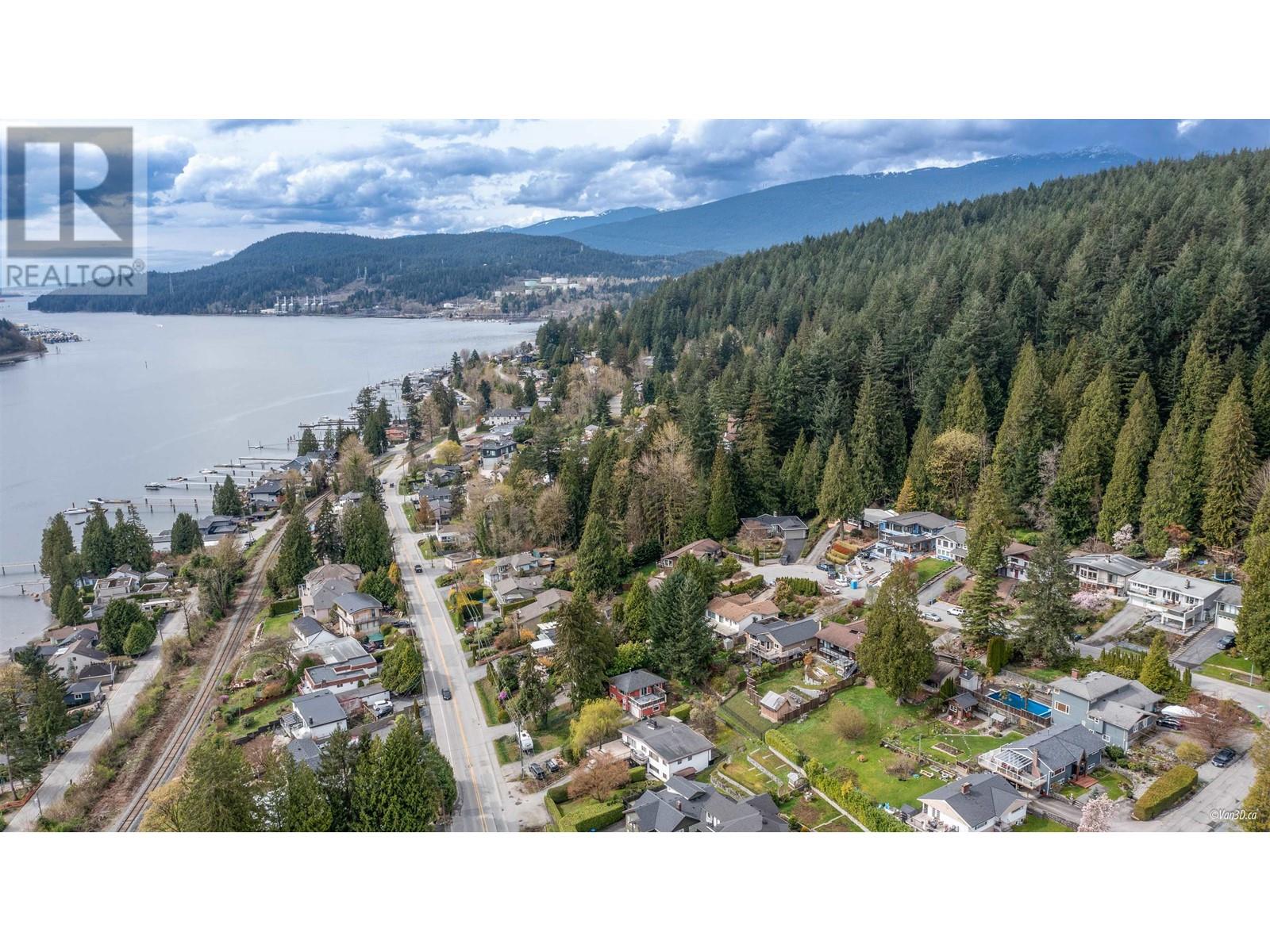 663 FORESTHILL PLACE, Port Moody real estate listing R2990015