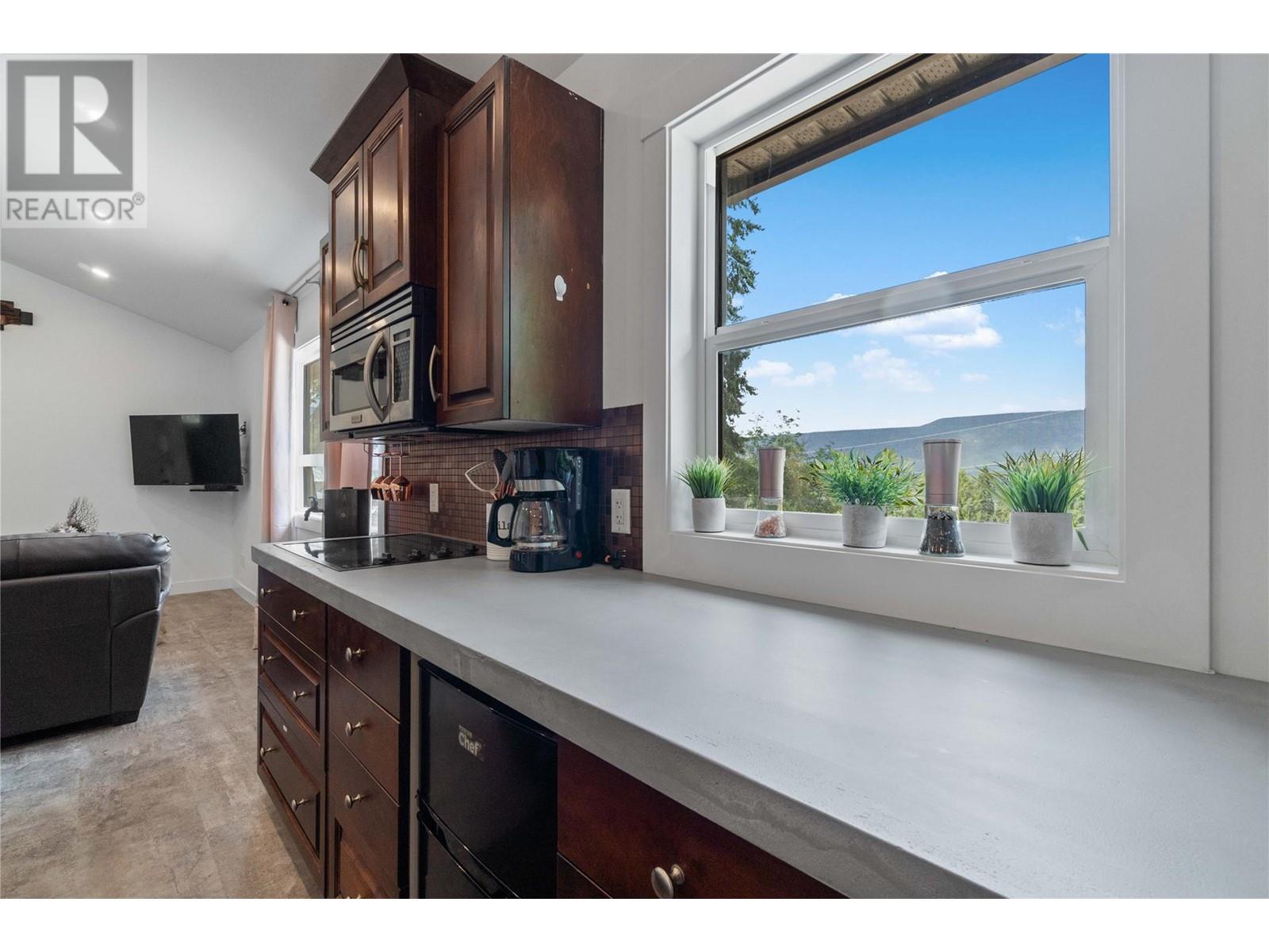 Photo 64 of 2790 30 Avenue Ne, Salmon Arm BC