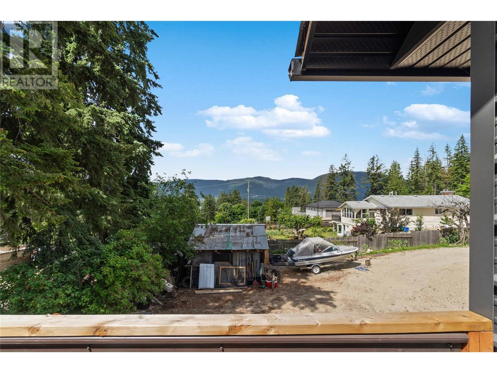 Photo 15 of 2790 30 Avenue Ne, Salmon Arm BC