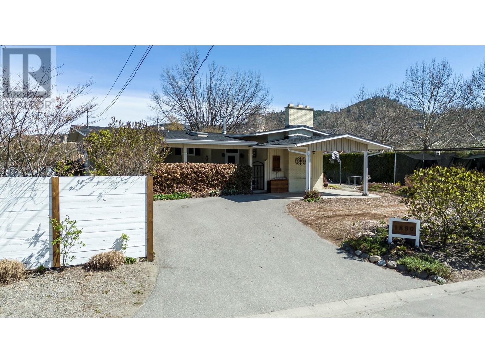  1880 Broadview Avenue, Kelowna