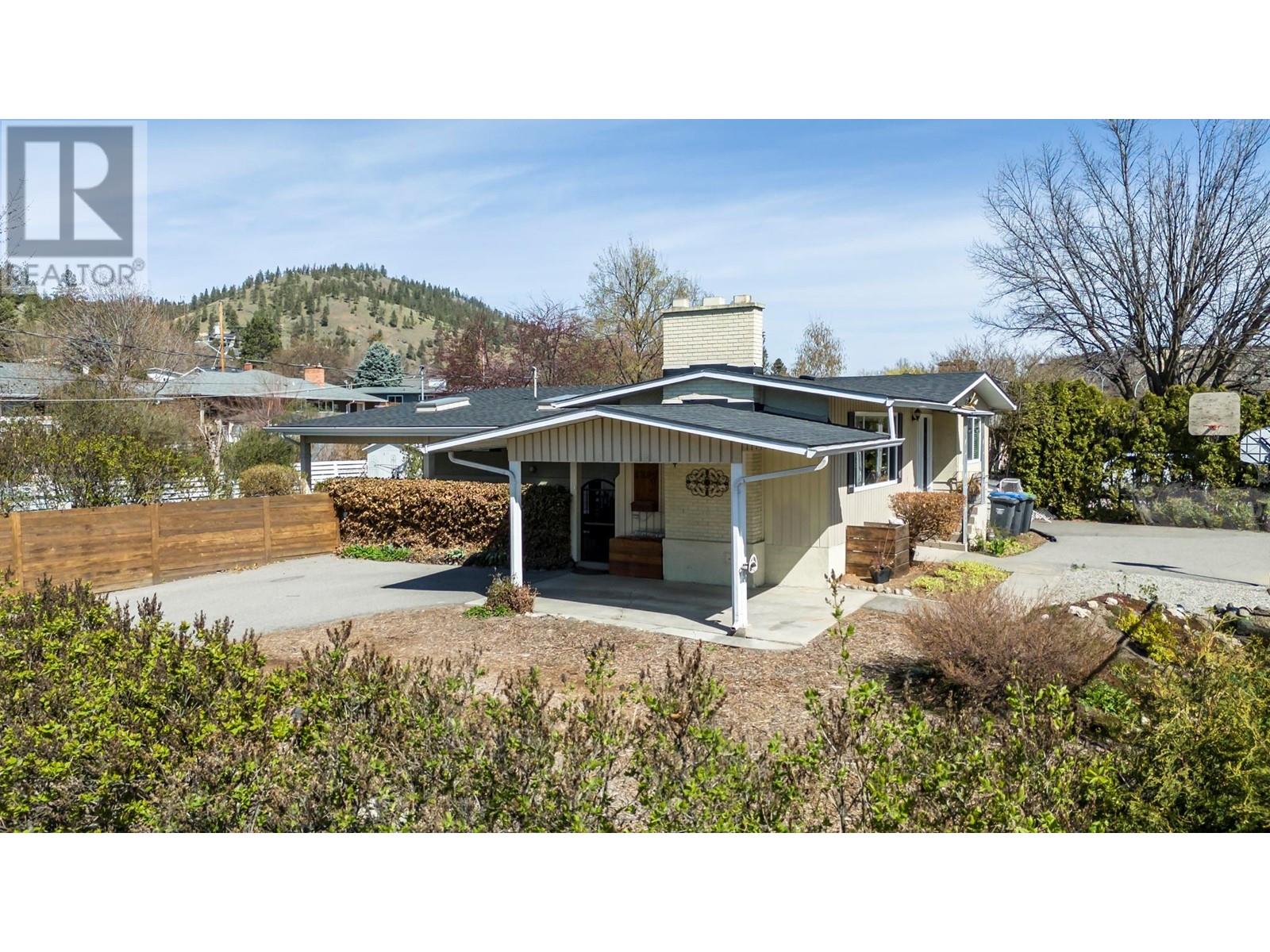  1880 Broadview Avenue, Kelowna