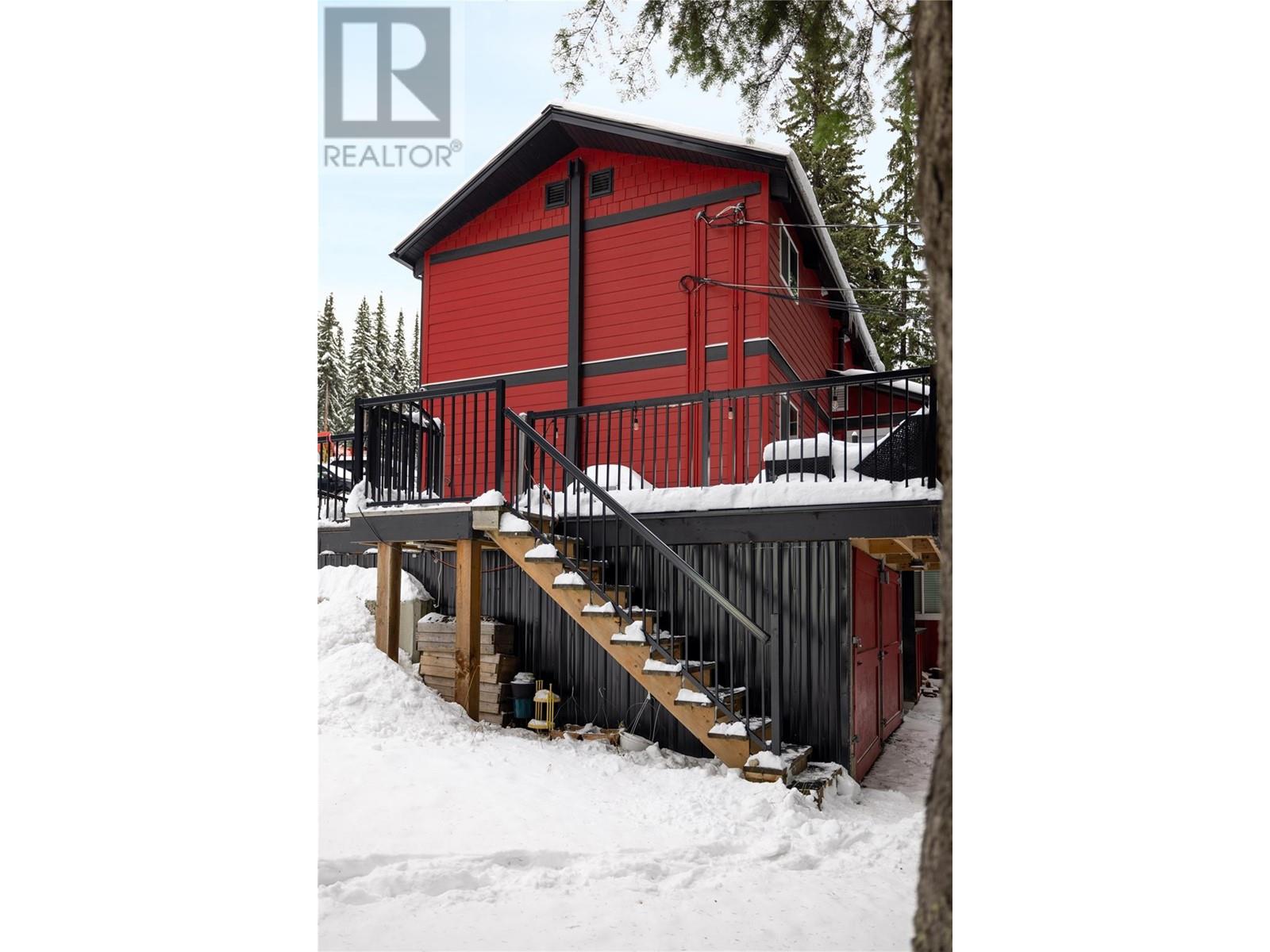 9870 Pinnacles Road, Silver Star