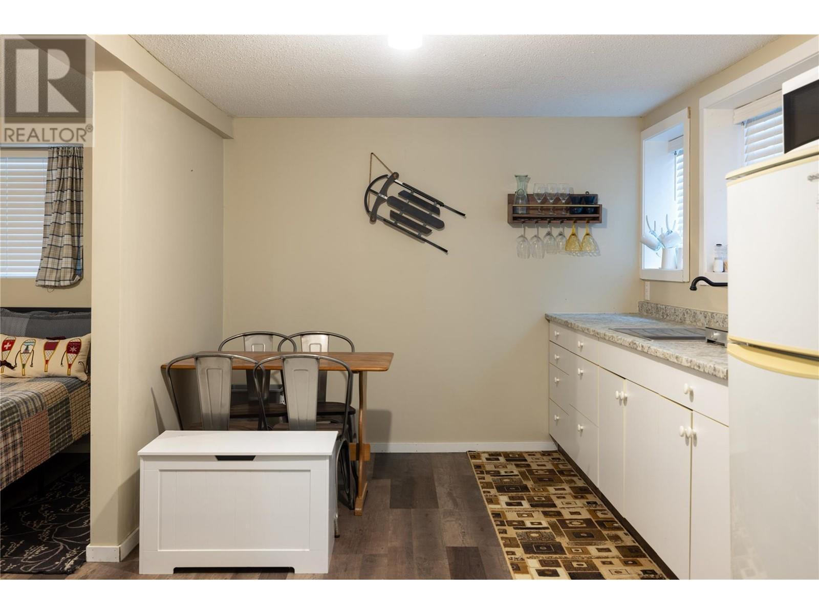 9870 Pinnacles Road, Silver Star