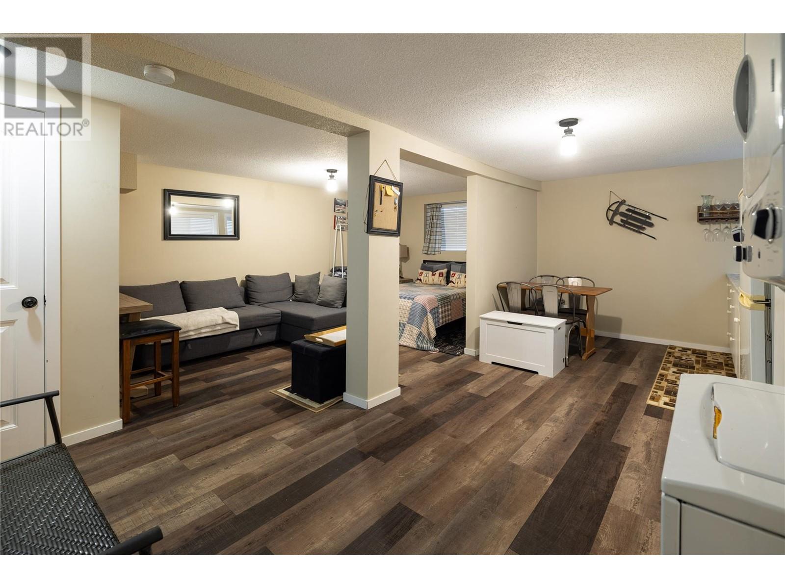 9870 Pinnacles Road, Silver Star