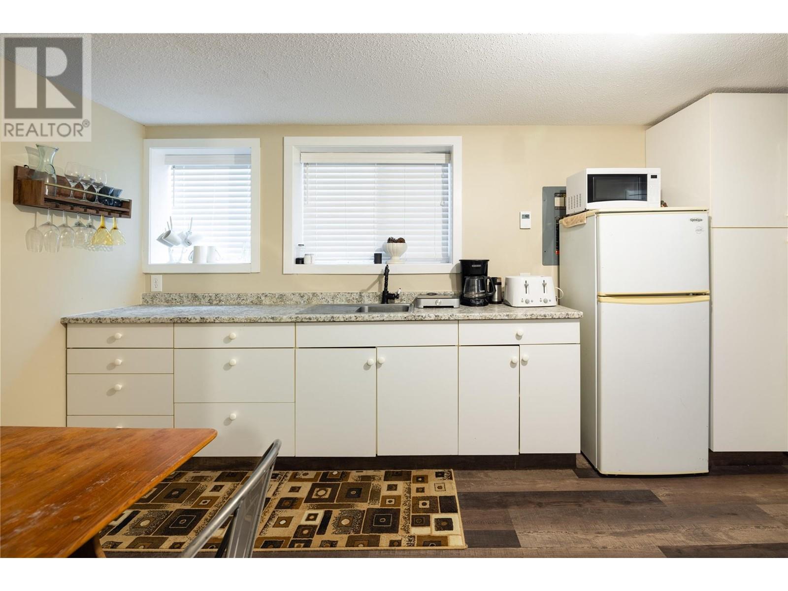 9870 Pinnacles Road, Silver Star