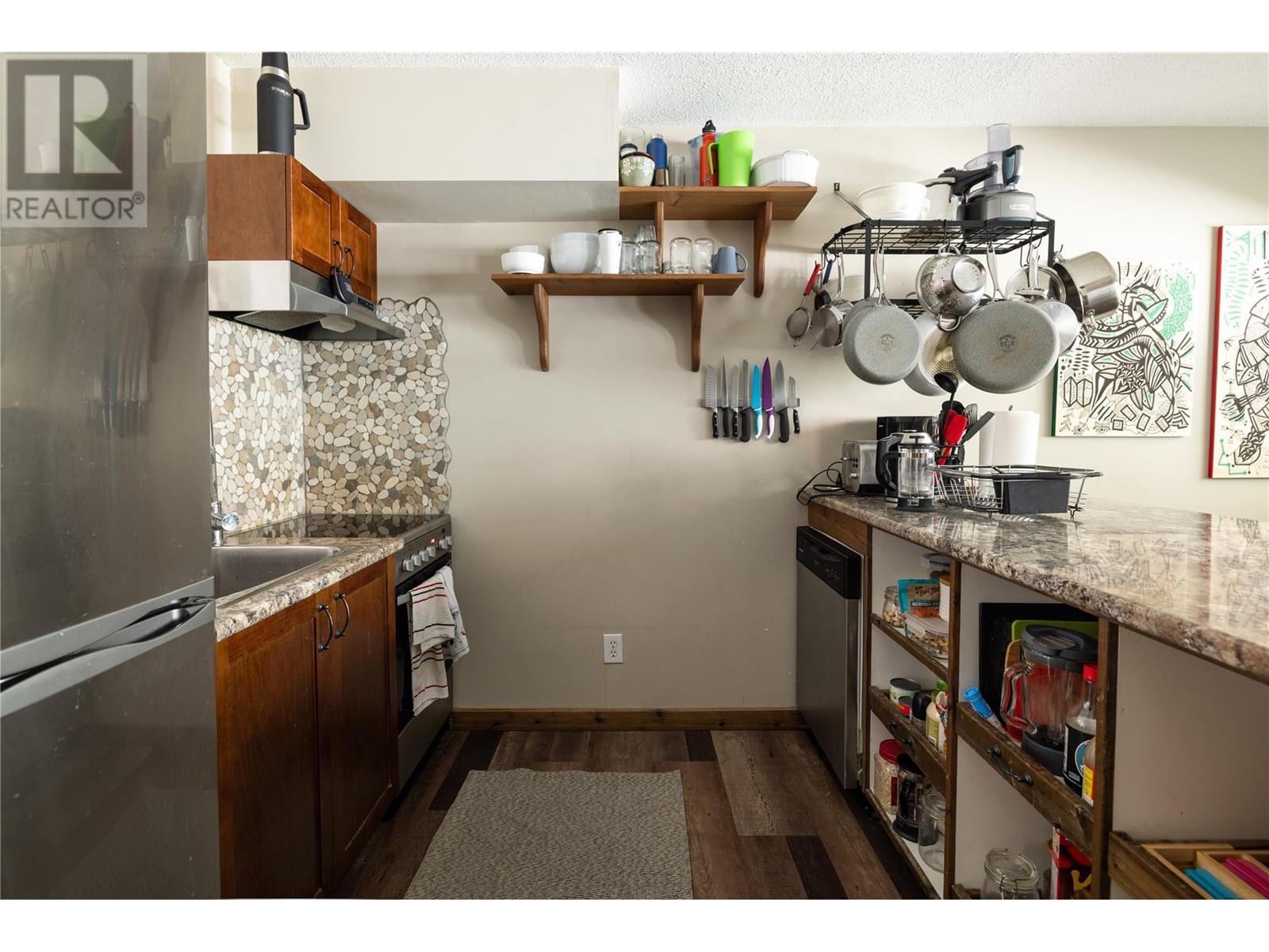9870 Pinnacles Road, Silver Star