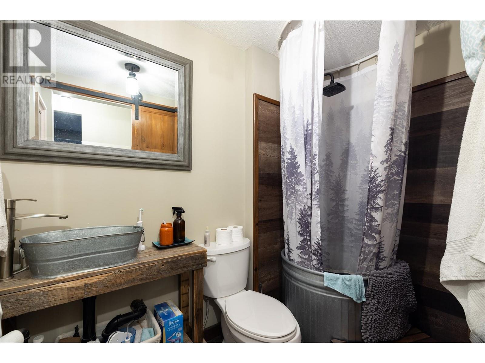 9870 Pinnacles Road, Silver Star