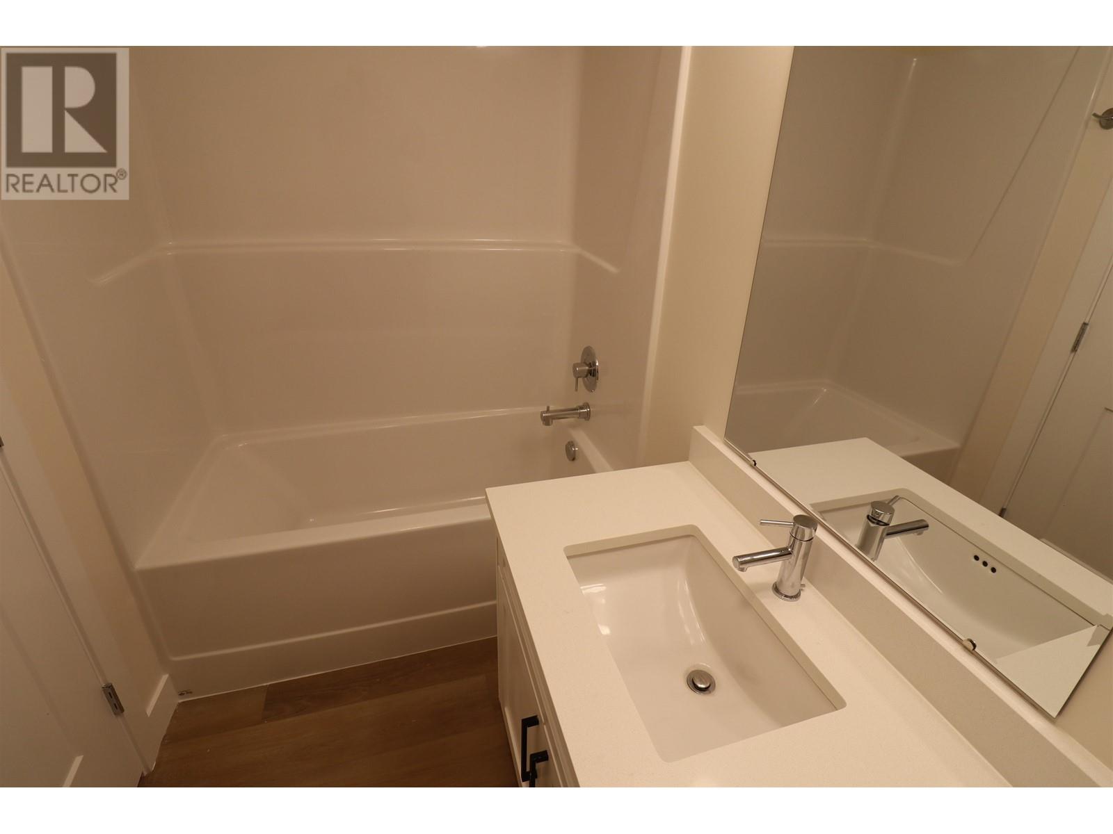 Photo 11 of 203 4278 22nd Avenue, Prince George BC