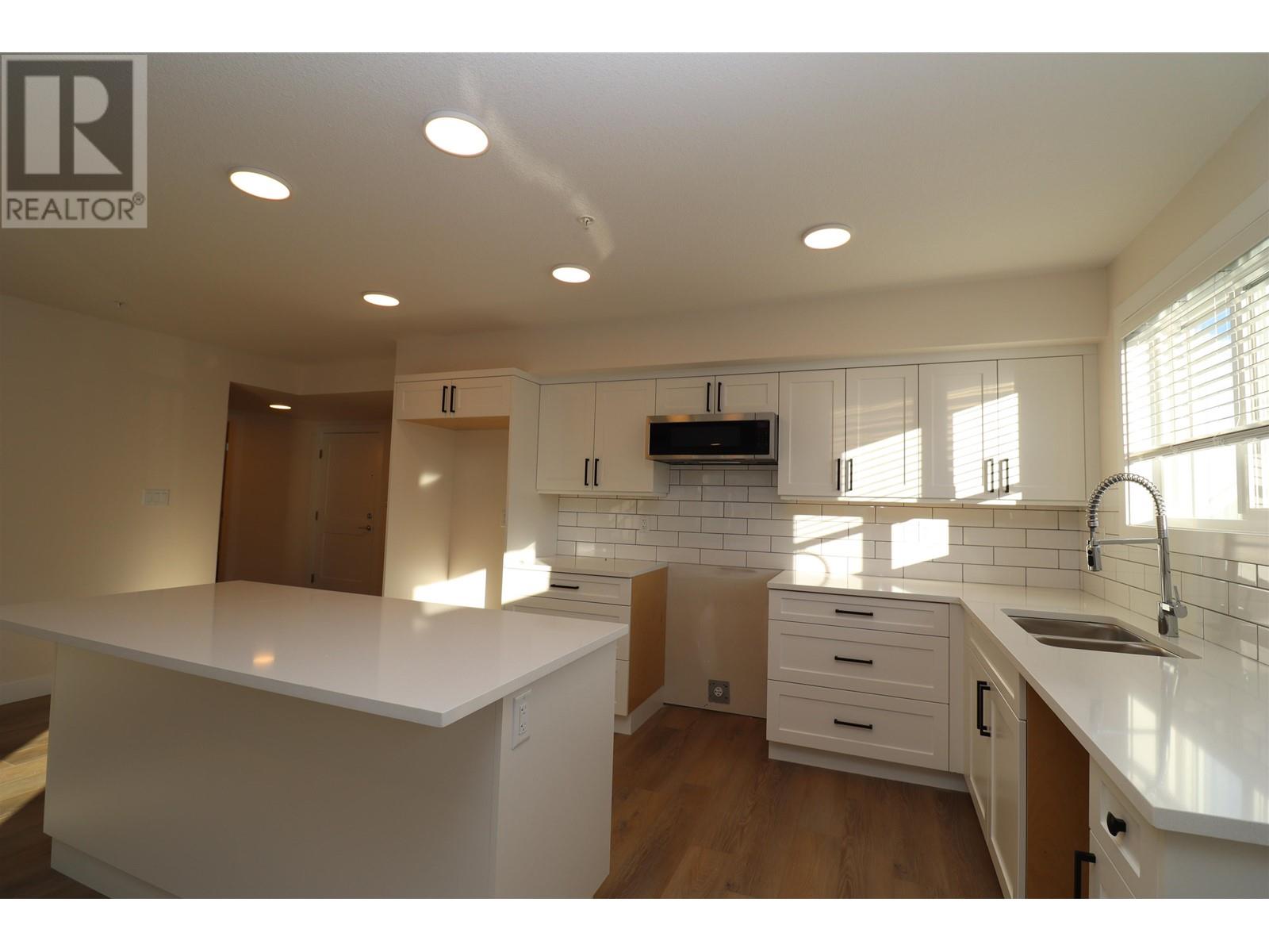 Photo 7 of 101 4278 22nd Avenue, Prince George BC