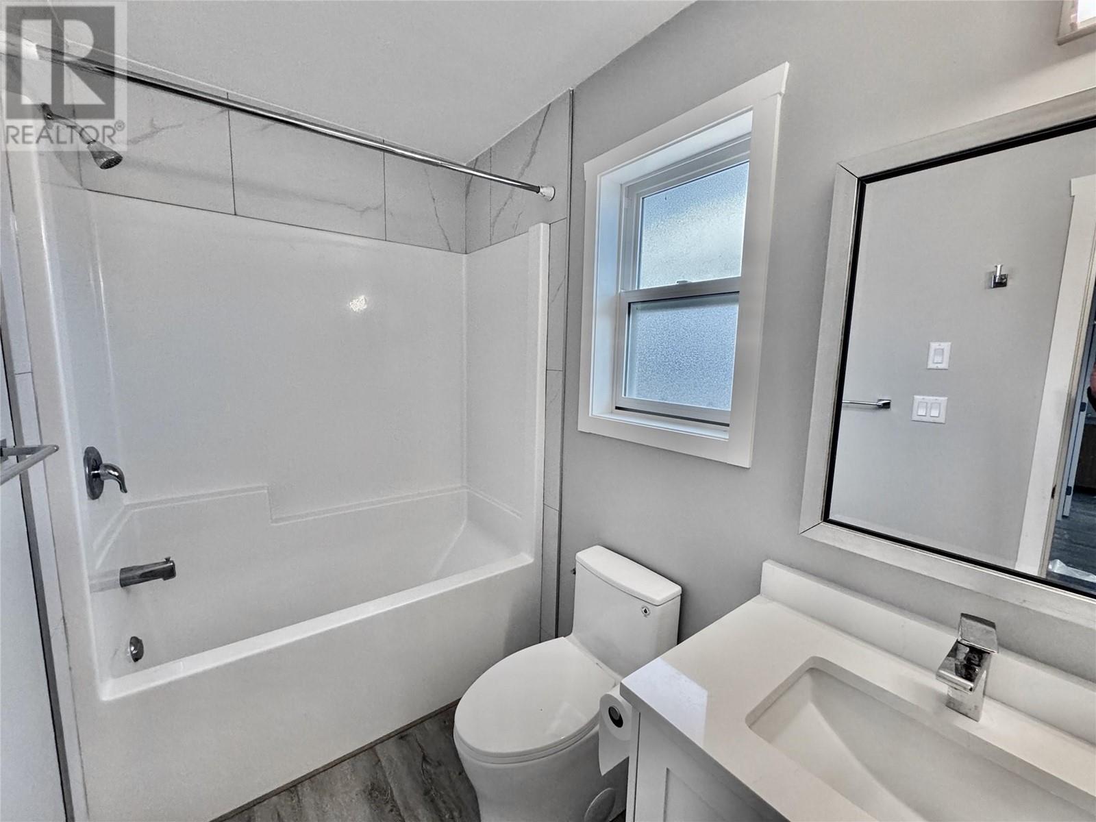 5830 OKANAGAN Street Unit# 102, Oliver