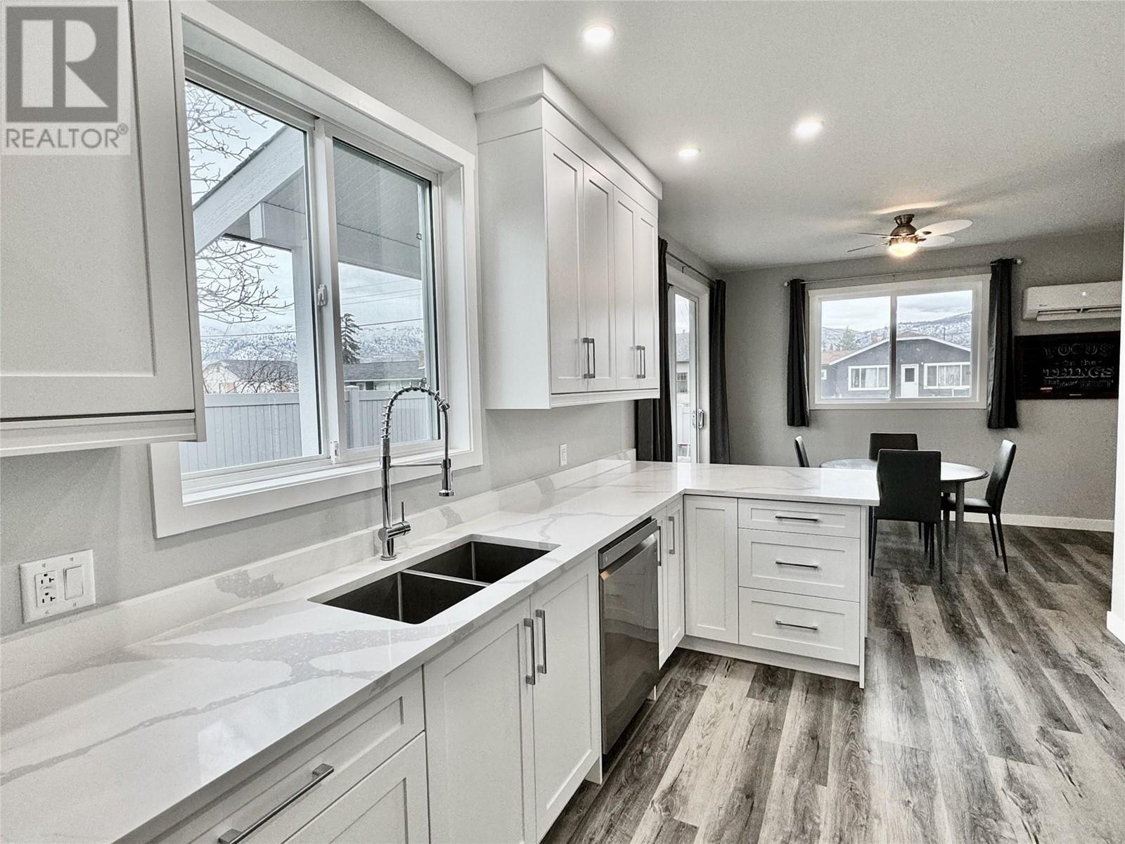 5830 OKANAGAN Street Unit# 102, Oliver