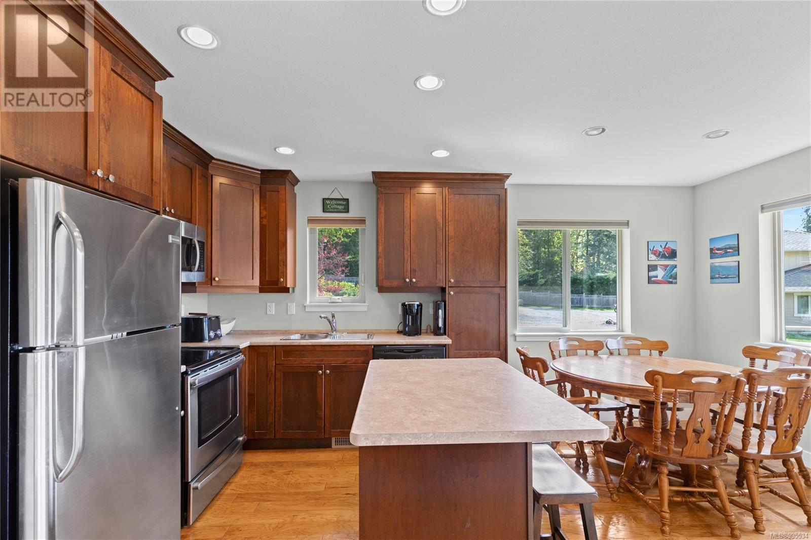 4 9624 Lakeshore Rd, Port Alberni
