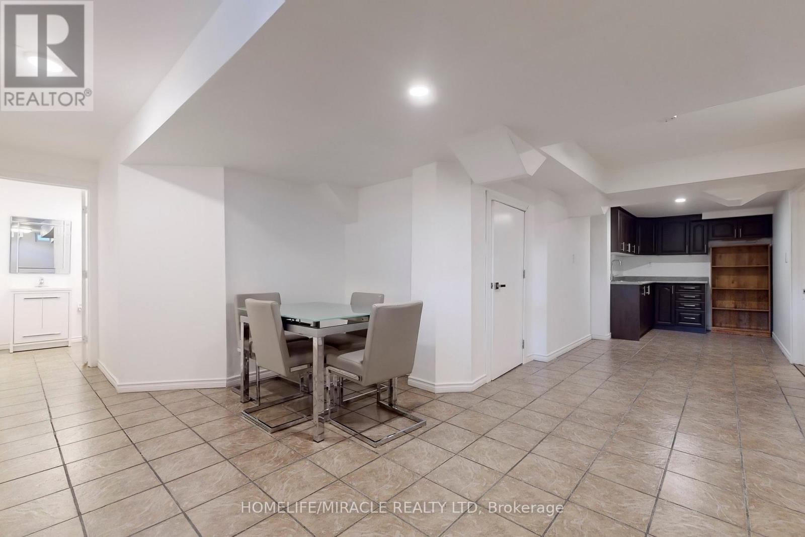 Photo 30 of 3343 Cline Street, Burlington ON