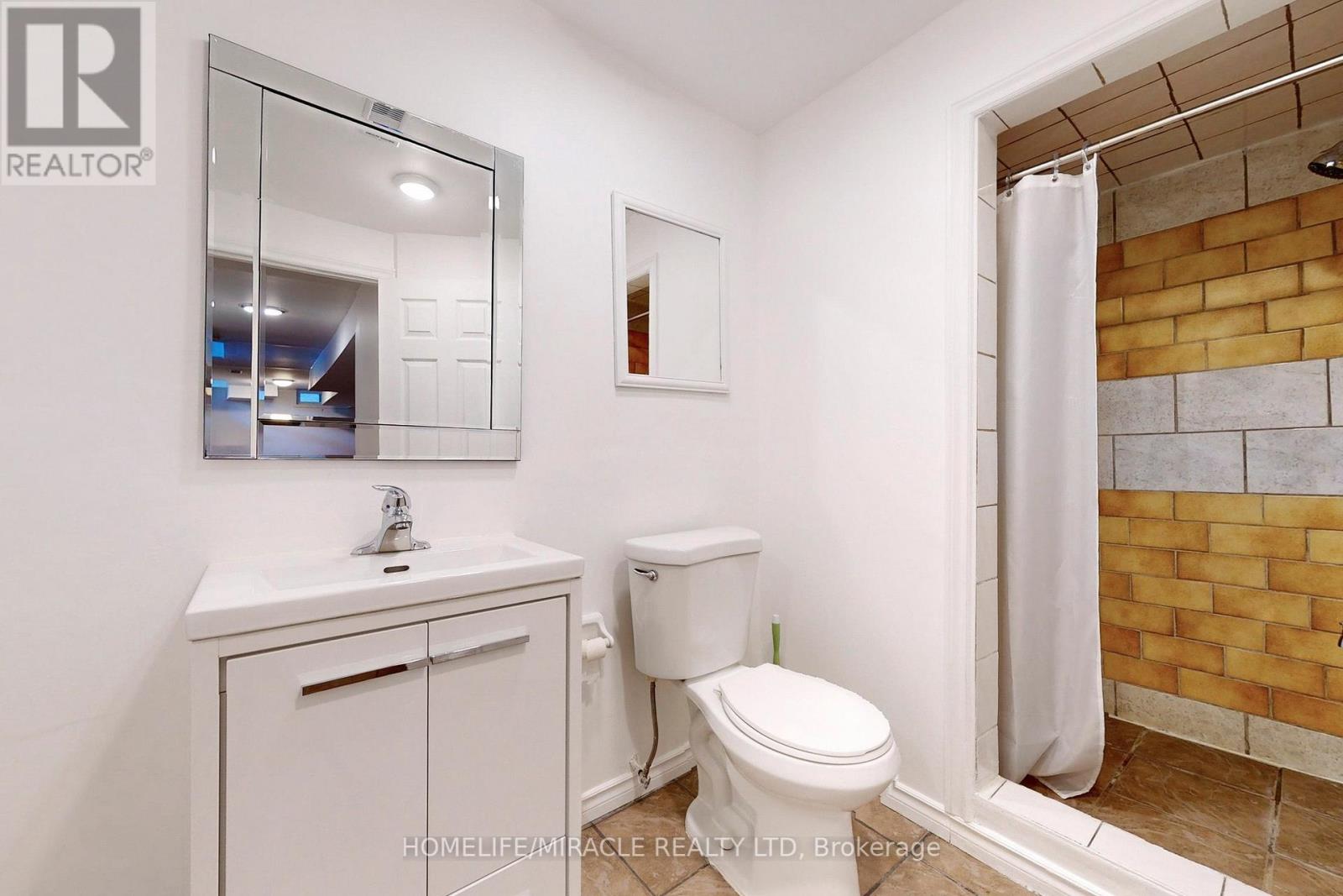 Photo 33 of 3343 Cline Street, Burlington ON