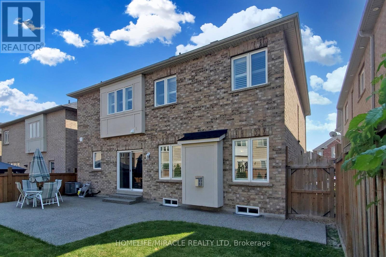 Photo 37 of 3343 Cline Street, Burlington ON
