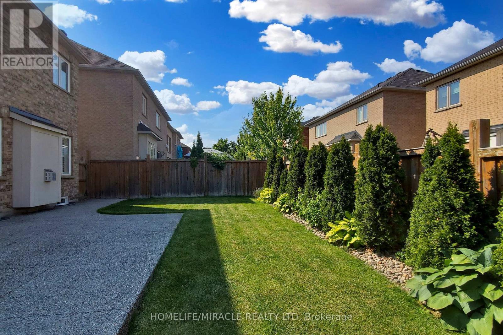 Photo 38 of 3343 Cline Street, Burlington ON