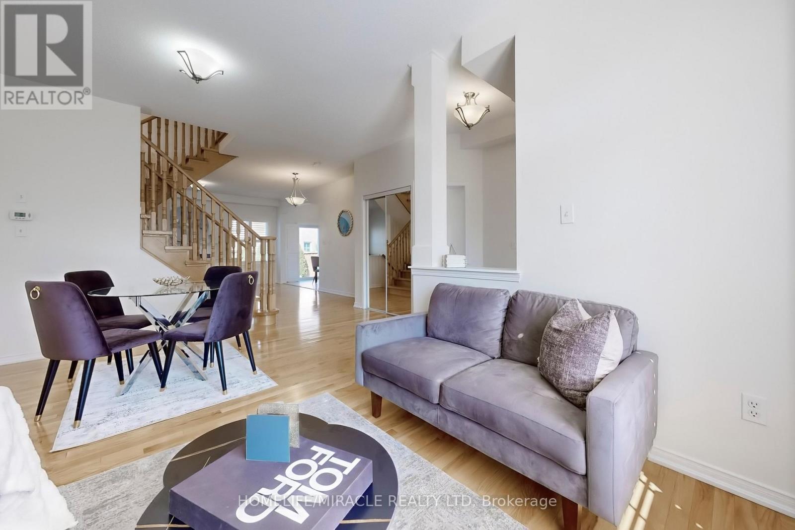 Photo 6 of 3343 Cline Street, Burlington ON