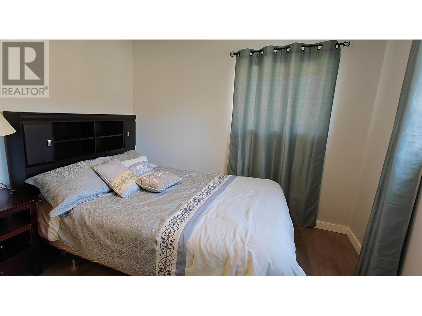 521 TURNER STREET - 21